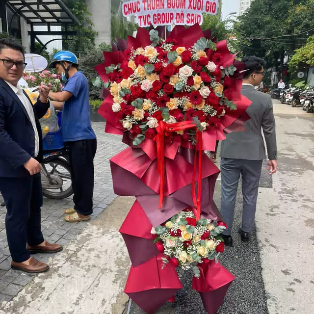 Hình ảnh hoa giao hàng thực tế