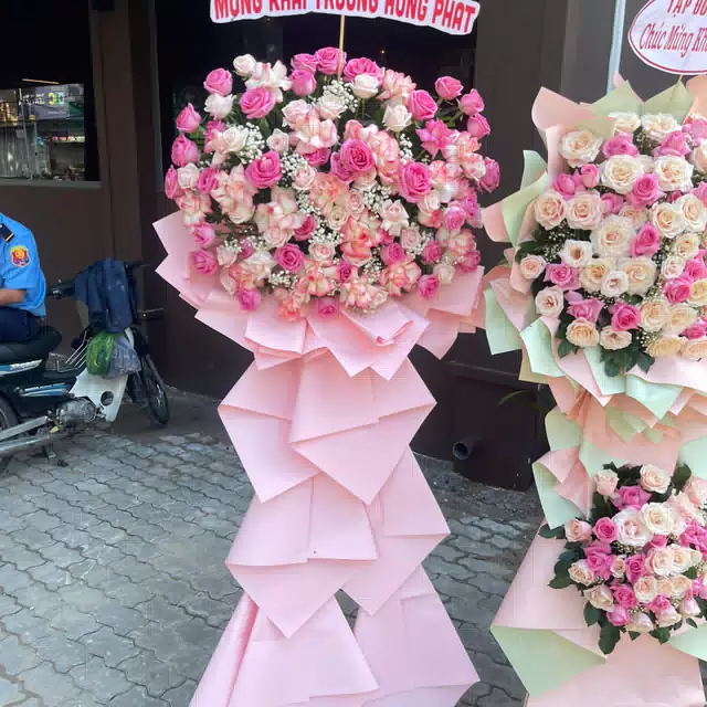 Hình ảnh hoa giao hàng thực tế