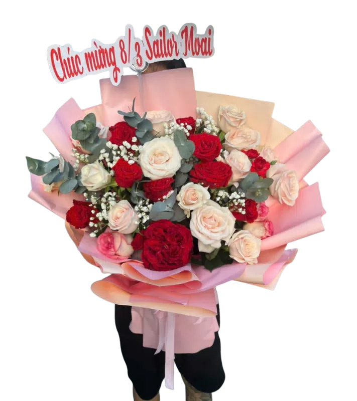 Bó Hoa Hồng Đỏ Kem Gói Hồng Thanh Lịch