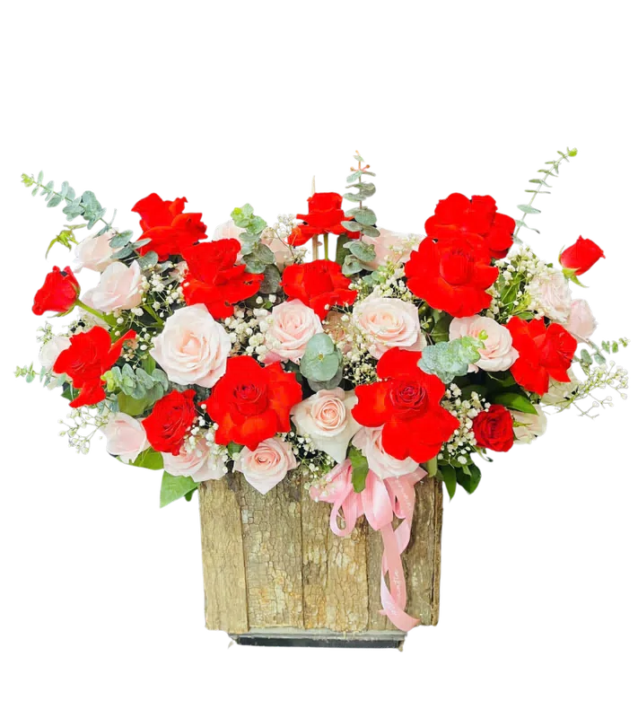 Giỏ Hoa Hồng Đỏ Trắng Hộp Gỗ Mộc